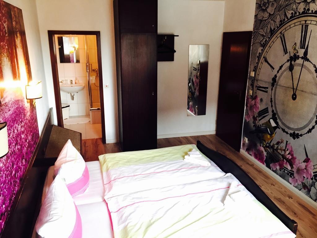 Hotel Marilyn Кобленц Екстериор снимка